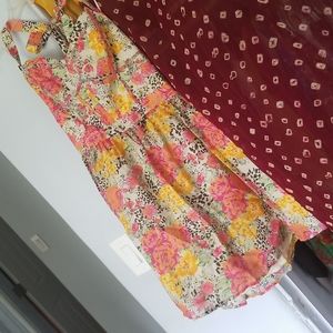 Adorable floral print halter Guess LA dress